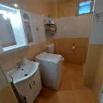 Bora Vendeghaz דירה אגר