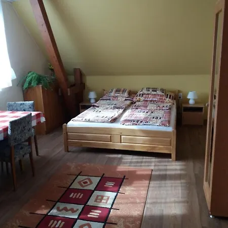 Bora Apartment Eger