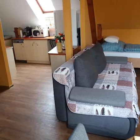 Apartment Bora Eger