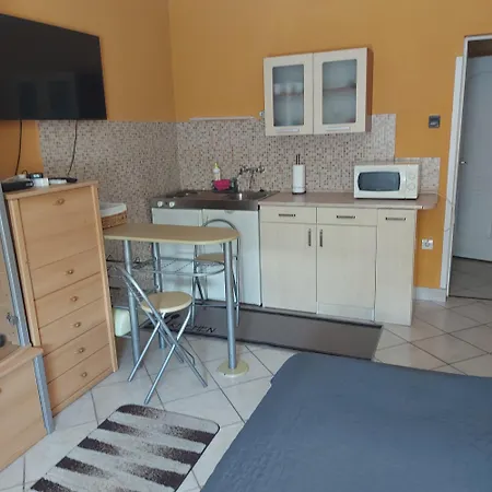 Bora Apartment Eger