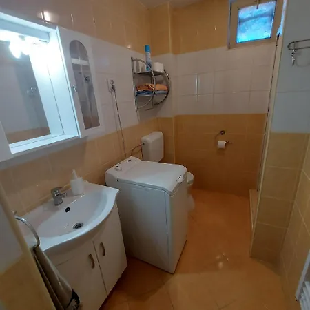 Bora Vendeghaz Apartment Erlau