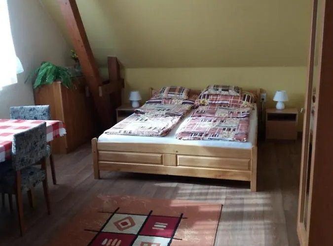 Bora Vendeghaz Apartment Eger